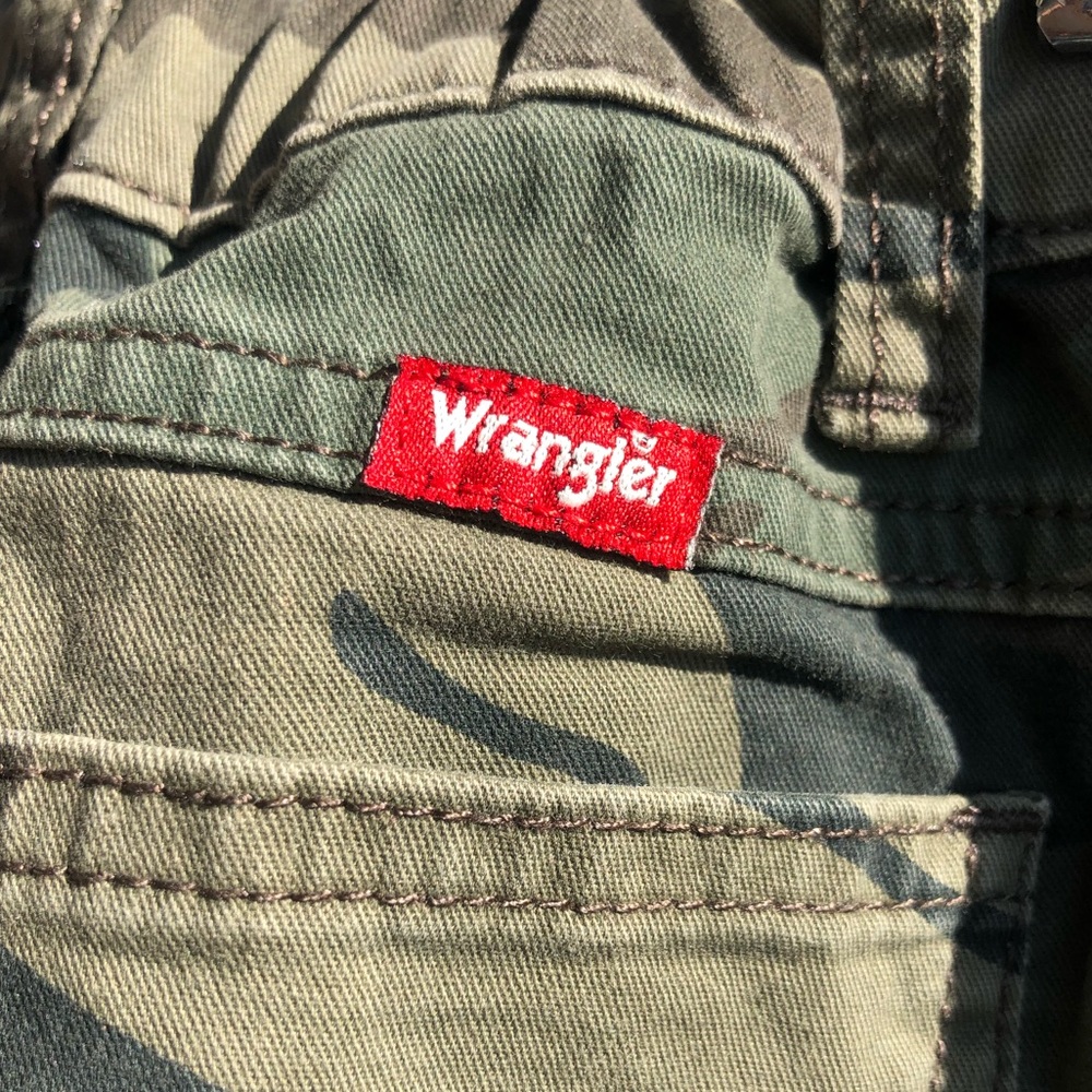 WRANGLER CAMOUFLAGE CARGOS - Picture 3 of 9